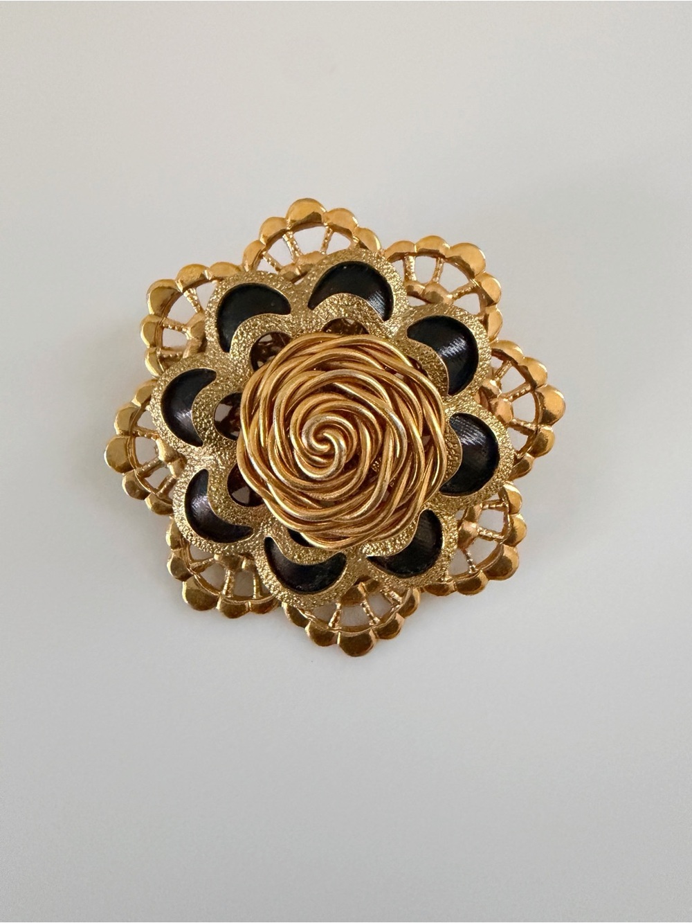 Vintage Flower Black Gold Tone Filigree Brooch Pin